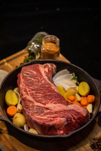 Load image into Gallery viewer, Boneless Chuck Roast